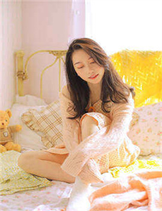 东北谷爱凌竟是52岁单身奶奶,公交车后车座的疯狂C