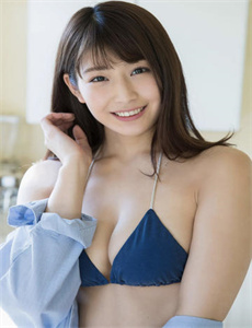 《美女光屁屁视频》