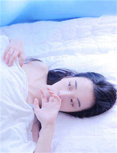 《余文乐回应服装印花争议》