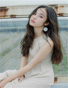 《万瀛女》